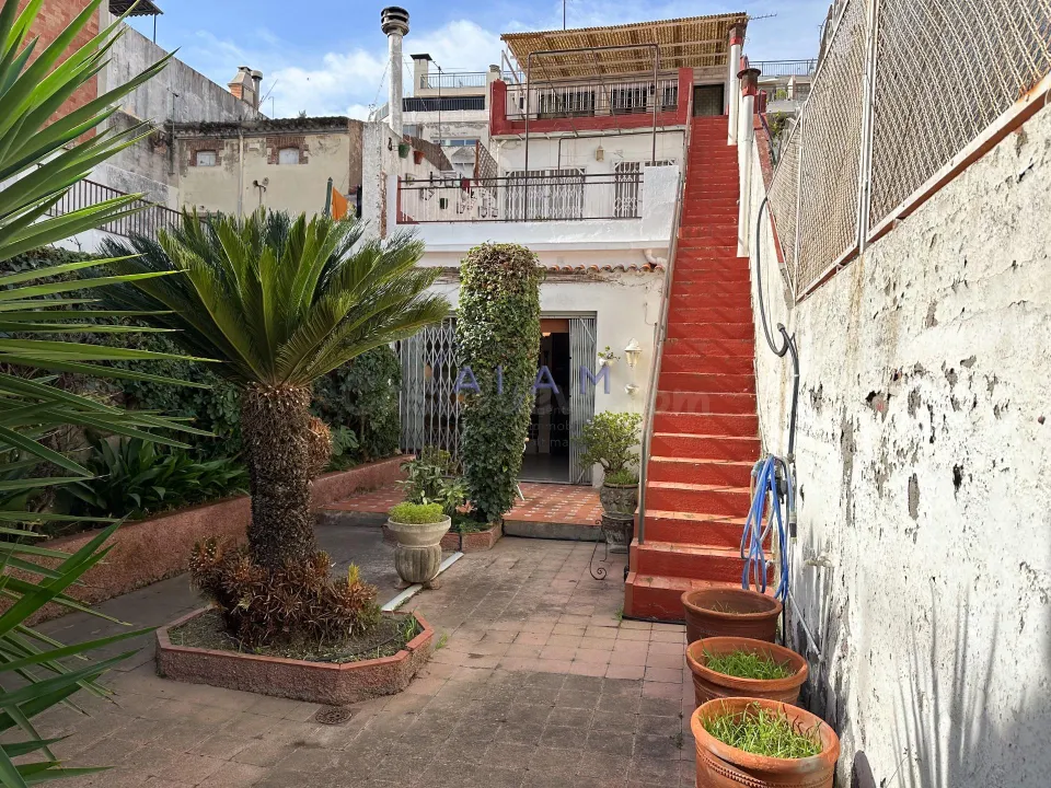 ¡Descubre esta magnífica casa en el corazón de Calella!