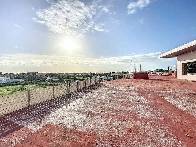Local comercial 898m² en venta - Costa Del Sol — 23