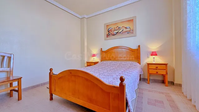 VILLA DE 4 DORMITORIOS 2 BAÑOS EN ORIHUELA COSTA (ROYAL PARK) — 31