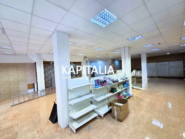 Amplio Local Comercial en Venta y Alquiler en Ontinyent - Sa - foto 3