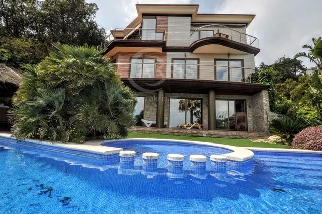 Chalet Independiente en Lloret de Mar — 21