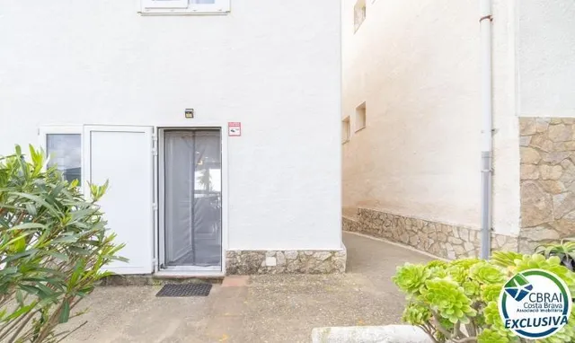 Chalet pareado en venta en Calle Joan Timoneda — 23