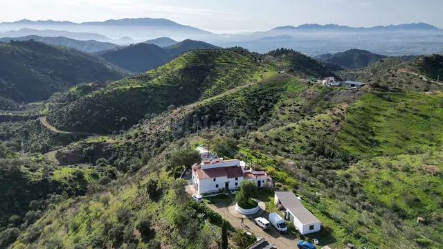 Finca rústica 6 habitaciones 371m² en venta - South of spain