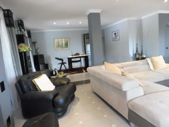 Villa de Lujo de 5 dormitorios en La Carihuela, Torremolinos — 7