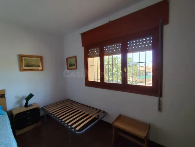 Espectacular villa con piscina y amplios jardines en los urrutias — 22