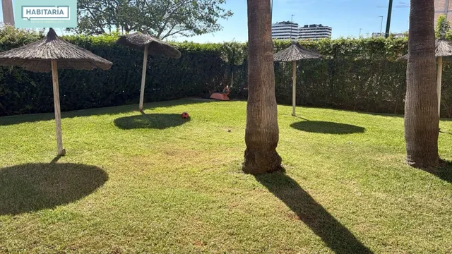 Alquiler vivienda de temporada, maximo 11 meses con vistas despejadas al mar, opcion parking — 25