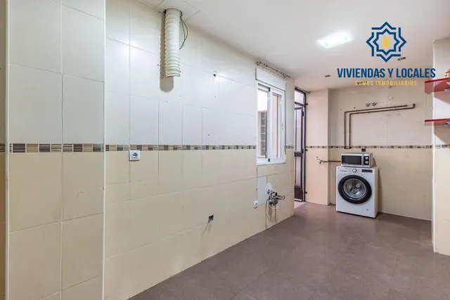 Piso con garaje, trastero y excelente ubicación en Huétor Vega — 6