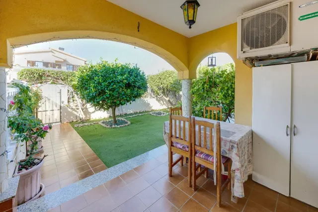 Bungalow en planta baja con amplio jardín privado y aparcamiento en Cabo Roig — 31