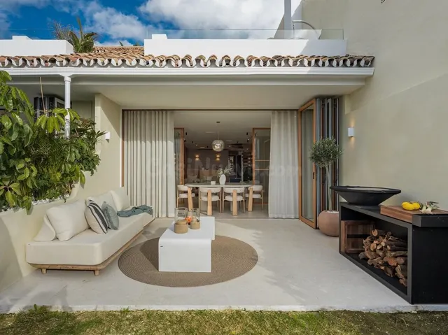 IDEAL CASA ADOSADA EN NUEVA ANDALUCIA, MARBELLA, ALOHA GOLF  - foto 2