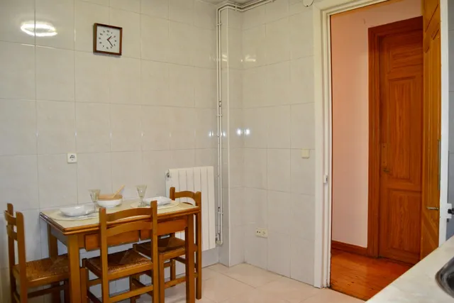 AMPLIA VIVIENDA EN EL CORAZON DE PAMPLONA — 29
