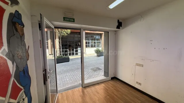 Local comercial 35m² en alquiler - La Plana - Montesa - foto 2