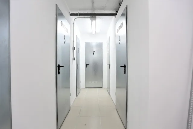 Disponibles trasteros en La Vileta. — 2