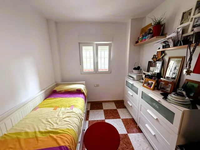 Piso tres  dormitorios zona sur con ascensor — 24