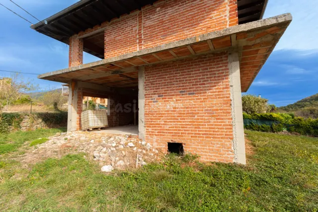 CHALET INDEPENDIENTE EN EL VALLE DE MENA - foto 4