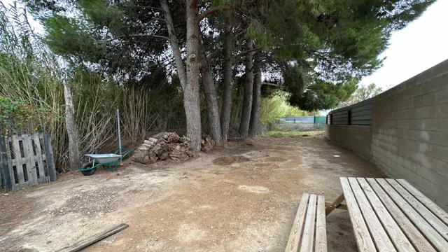 Finca rústica con placas solares y pozo en Garrapinillos, Zaragoza. — 23