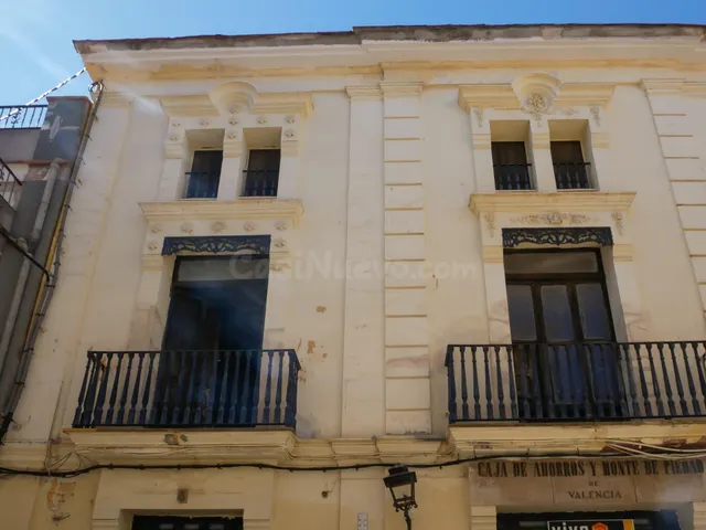 PALACETE HISTÓRICO DE 1900 EN EL CENTRO DE ALBERIC – 14 habitaciones, JARDINES Y GRAN POTENCIAL — 2