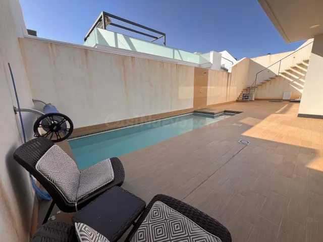 Villa moderna seminueva con piscina privada en Altos de Cabo - foto 4