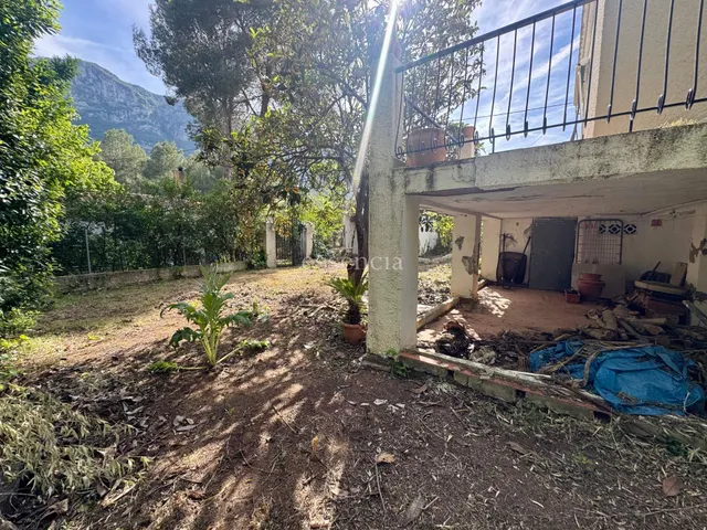 ESPECTACULAR CHALET EN LA DROVA — 47
