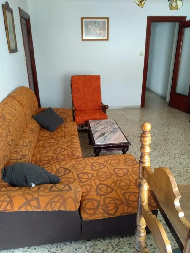 SE ALQUILA PISO PARA Temporada Escolar - foto 3