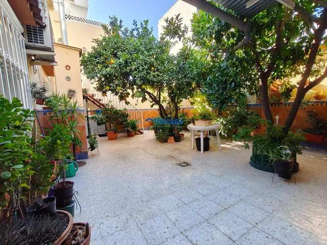 Casa mata en una sola planta con amplio garaje y precioso patio andaluz en el tomillar — 40