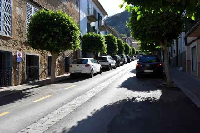 Solar urbano con vistas espectaculares en el casco antiguo residencial de Bunyola — 19