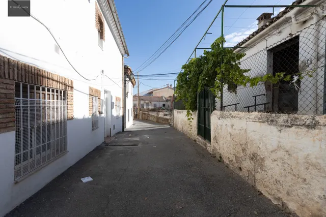 PISO EN MONACHIL DE 3 DORMITORIOS — 35