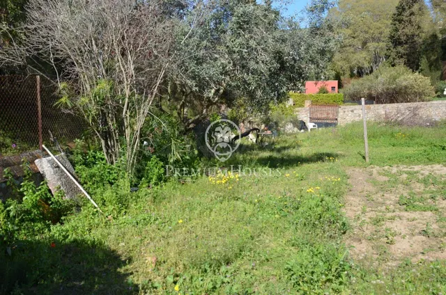 Parcela plana con grandes posibilidades en Alella — 5