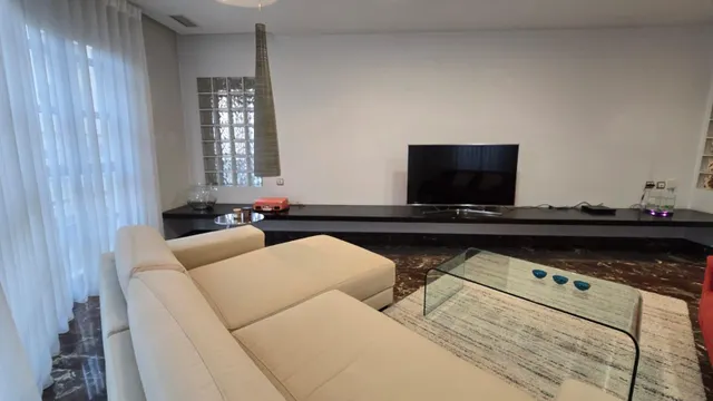 PISO DE LUJO EN ESQUINA TODO EXTERIOR — 6