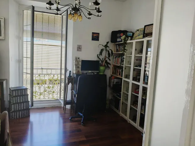 Se vende piso en cadiz , zona centro - mercado — 46