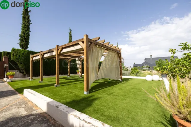 TERRENO URBANO CON PROYECTO PARA 4 CASAS ADOSADAS EN MONACHI - foto 5