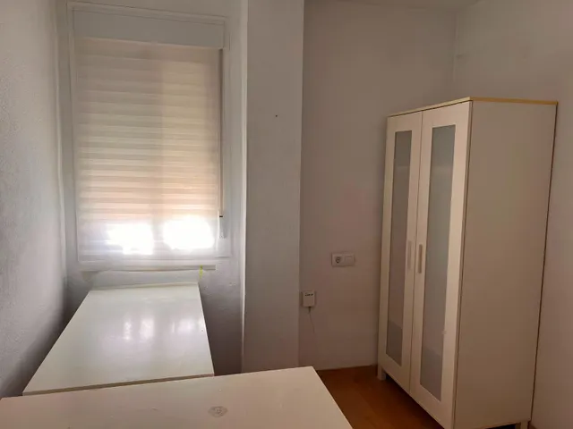 ALQUILER POR habitaciones ESTUDIANTES O TRABAJADORES — 12