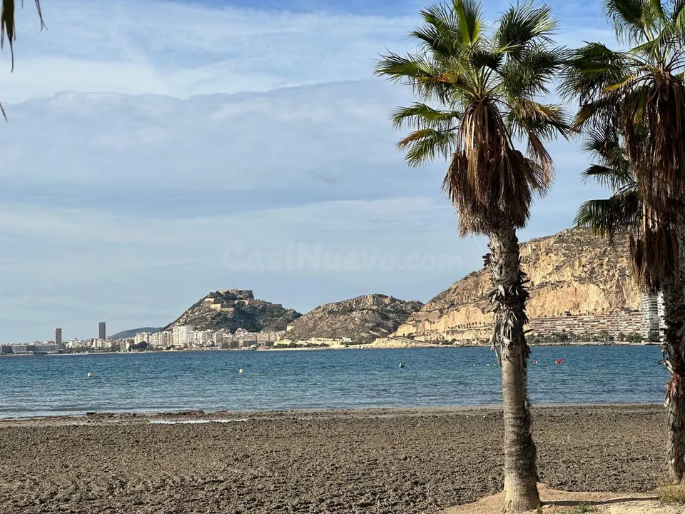 DISFRUTA DE GRAN TERRAZA DE TU ARRENDAMIENTO TEMPORAL