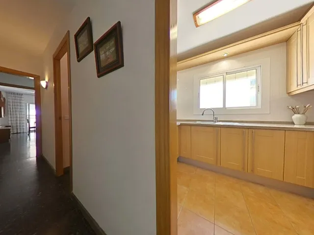 GRANDE PISO CALLE VALENCIA — 33