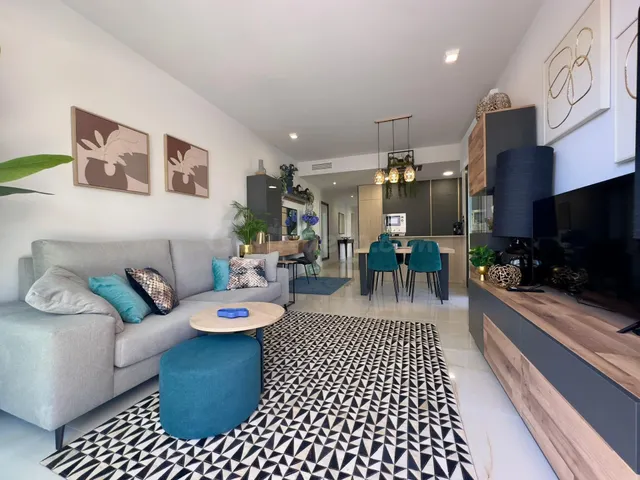 APARTAMENTO DE 3 DORMITORIOS 2 BAÑOS +2 PLAZAS DE GARAJES EN ORIHUELA COSTA (PLAYA FLAMENCA) — 3