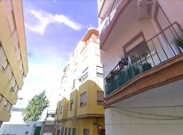 Piso OCUPADO en venta en Adra - foto 3