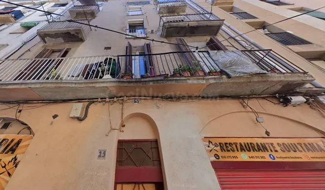 Se vende piso OKUPADO en Manresa (Barcelona) - foto 2