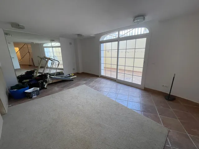 Exclusiva villa en Mijas Golf con vistas a la montaña y piscina privada — 20