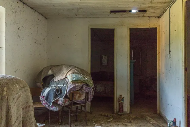 Encantadora Casa con Terreno en Abegondo, Galicia — 10