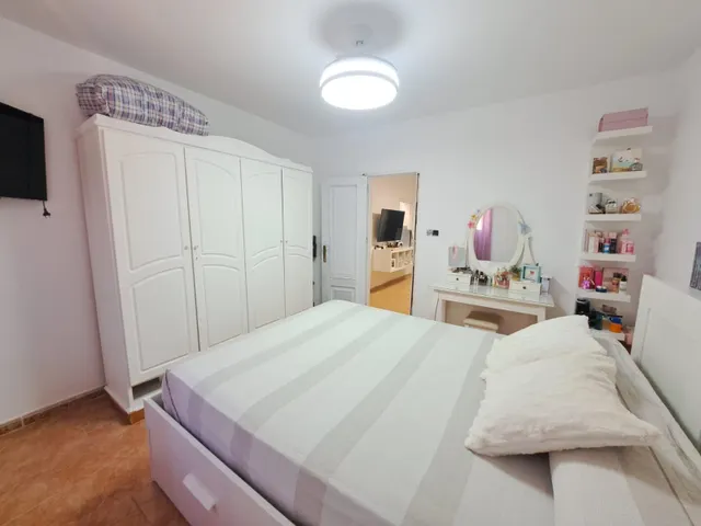 Casa de una sola planta con patio y azotea independiente en El Arenal — 6
