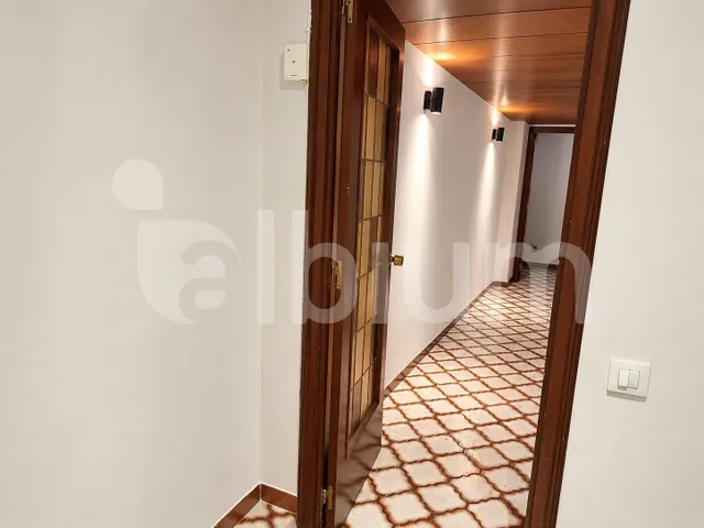 Amplio piso de 4 habitaciones con terraza, parking y trastero — 33