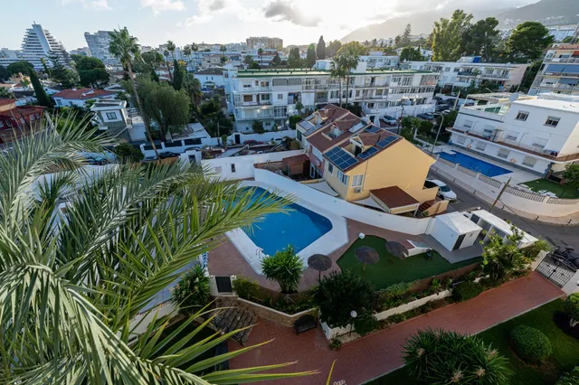 Piso con vistas al mar y gran potencial en Benalmádena — 20