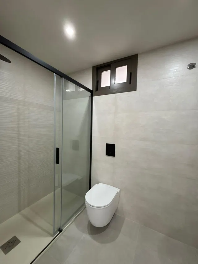 Se vende ático con piscina privada en Estepona — 24