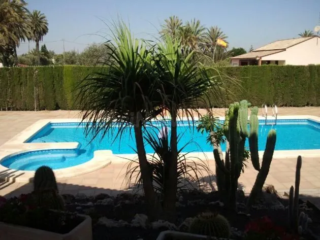 VILLA EN PERLETA ( ALICANTE ) — 2