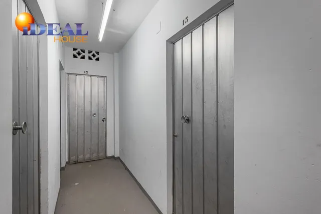 Piso con garaje y trastero en Almuñecar — 25
