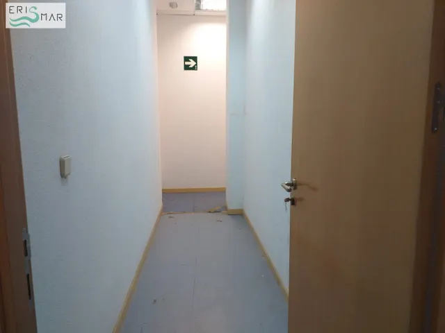 LOCAL COMERCIAL EN ALQUILER Y VENTA EN NAVALCARNERO — 21