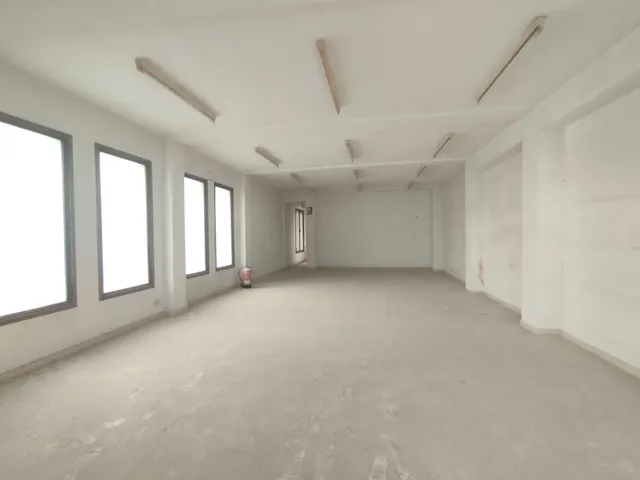 LOCAL DE ESQUINA DE 222 M2 - CO. MAGROS — 7