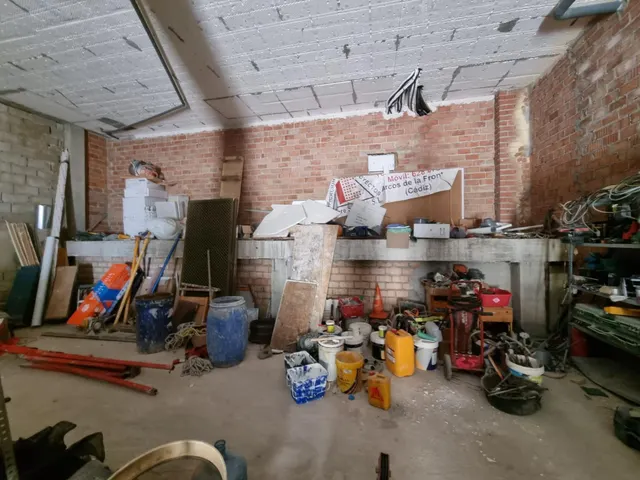 ALQUILER LOCAL COMERCIAL EN BRUTO ZONA PORTICHUELO — 4