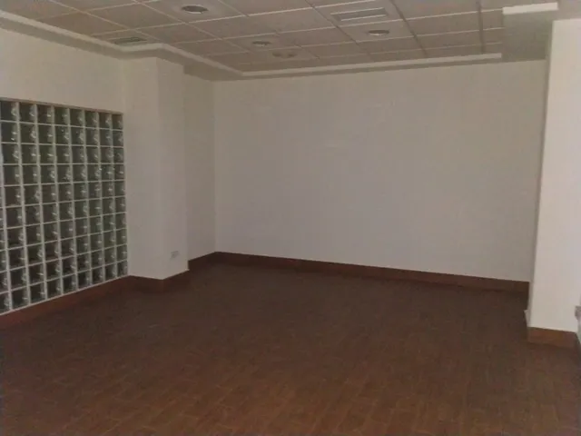 AVDA . ALICANTE  LOCAL DE 860 M2 — 11