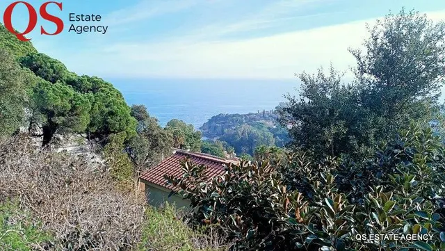 Parcela con vistas al mar en urb. Cala Sant Francesc, Blanes