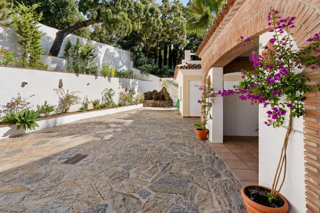 Chalet 4 habitaciones 400m² en venta - Costa Del Sol — 16